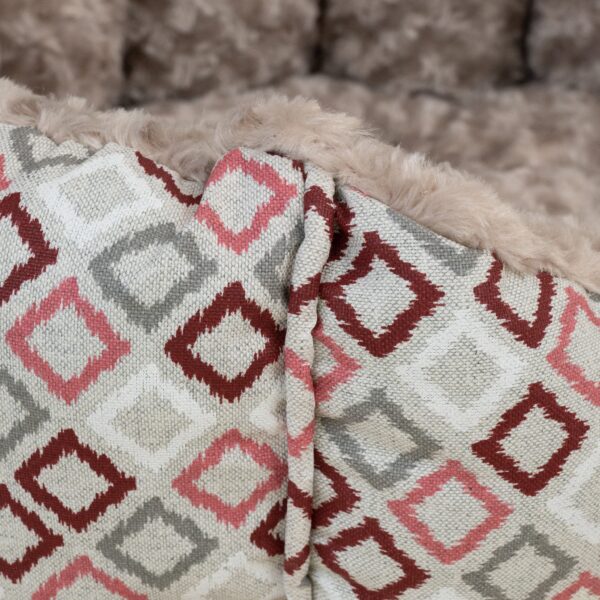 Cama London Con Cobija Y Almohada - Imagen 3